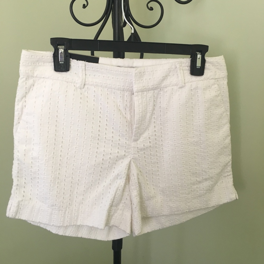 Brand New! Banana Republic white shorts